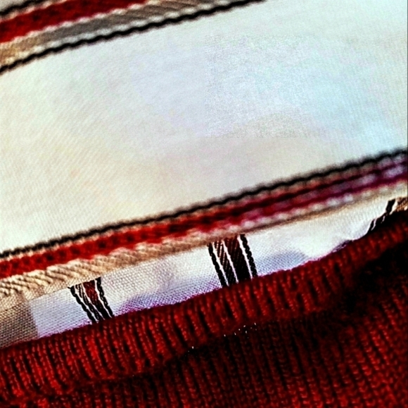 East 5th Berry/Purple Faux 2 Piece Long Sl Sweater With Shirt Insert Sz Lg Nwt - Picture 8 of 8